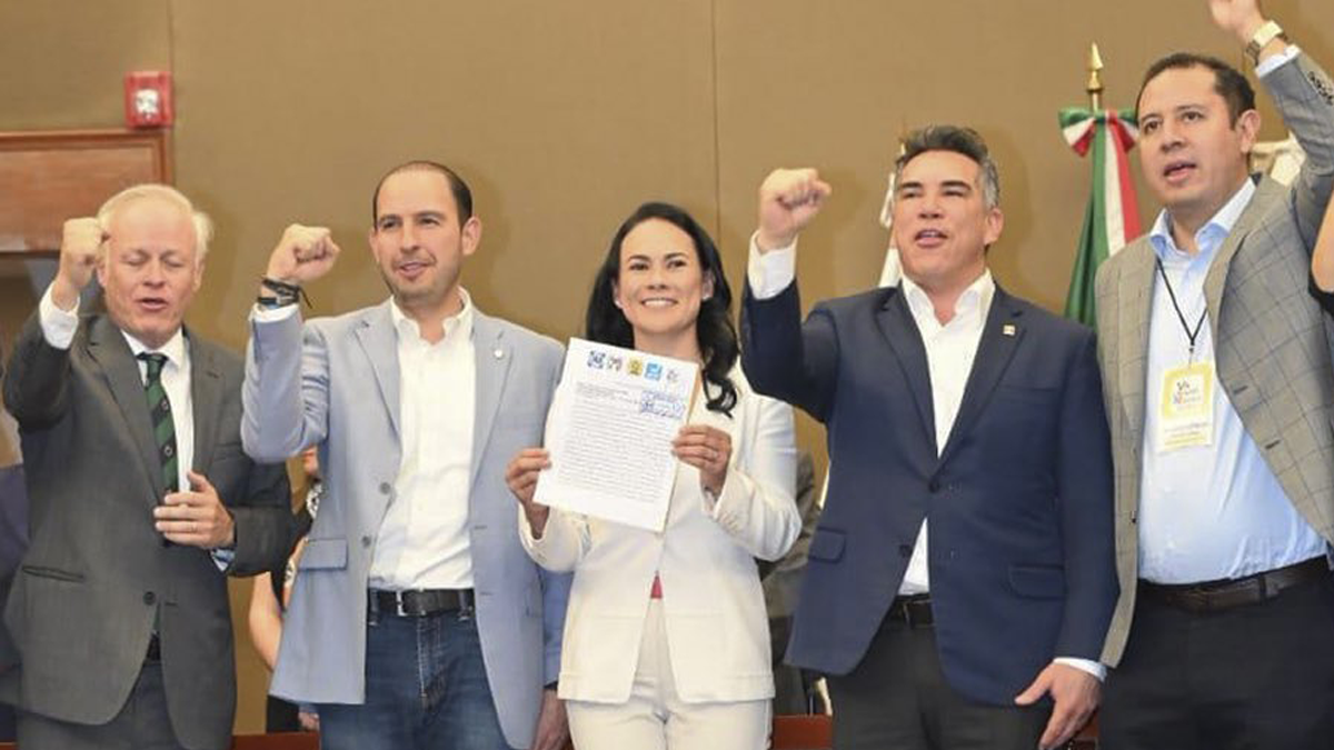 Registra "Va por el Estado de México" a Alejandra del Moral