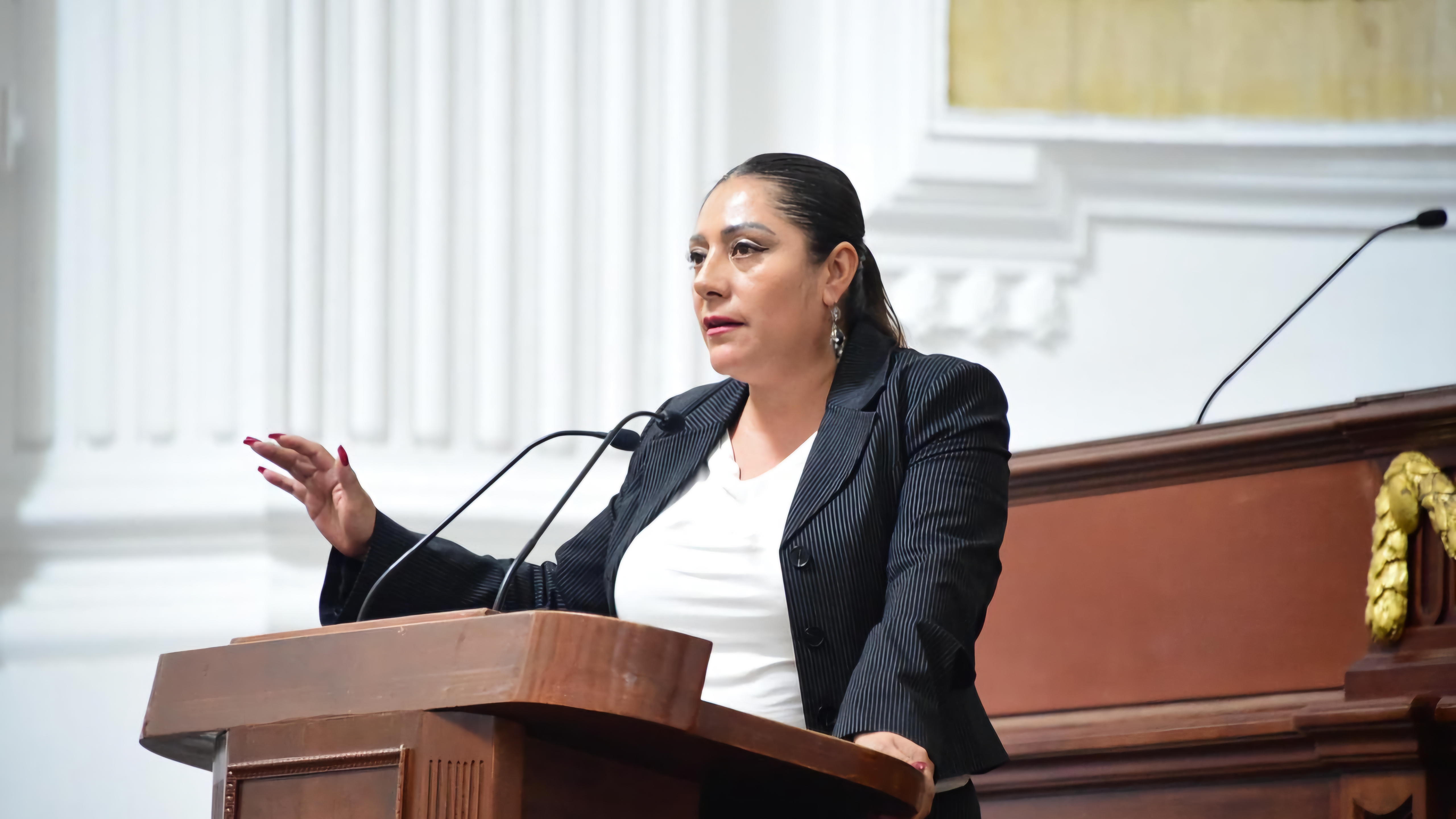 Morenistas proponen castigar con cárcel el robo y despojo de agua en CDMX